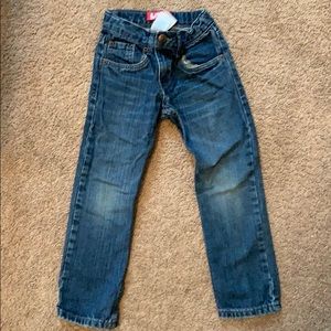 2 pairs of Levi’s boys jeans